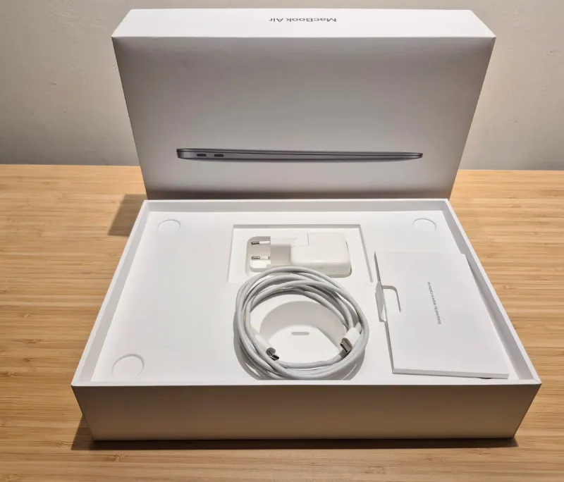 MacBook Air 2020 · 8GB · 256GB en caja original afbeelding 4