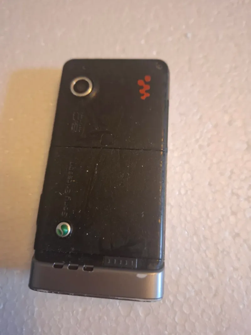 Lote 3 móviles: Siemens, Sony Ericsson, Samsung afbeelding 3