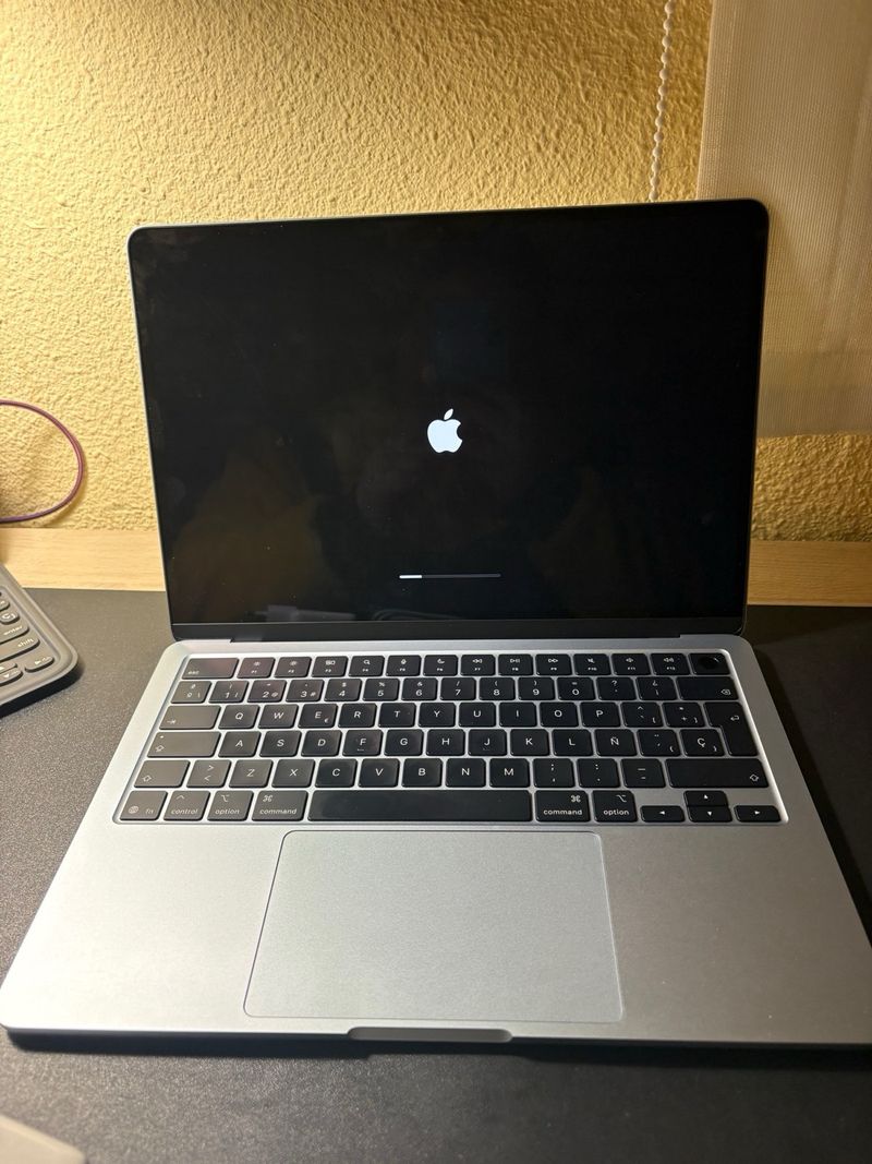 MacBook Air azul Como Nuevo afbeelding 3