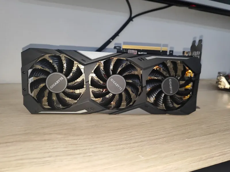 Gigabyte RTX 2070 SUPER Tarjeta Gráfica