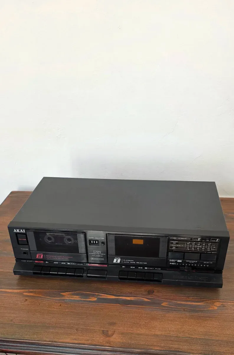 Reproductor de cassette estéreo doble Akai HX-A351W