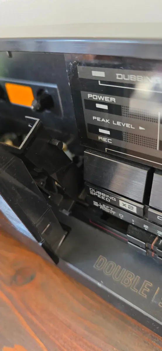 Reproductor de cassette estéreo doble Akai HX-A351W afbeelding 4