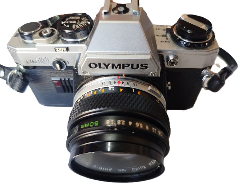 Cámara Olympus OM-10 con objetivo 50mm
