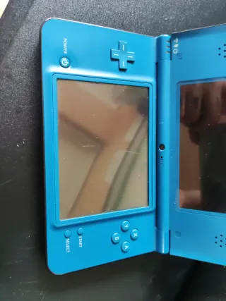 Nintendo DSi XL Blu
