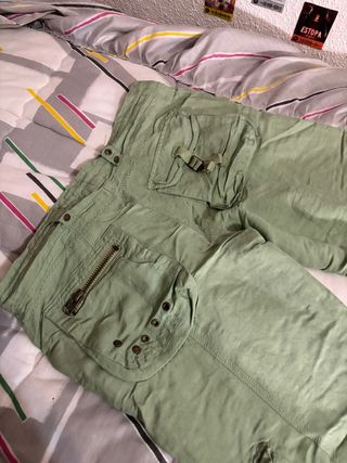Pantalones cargo verdes