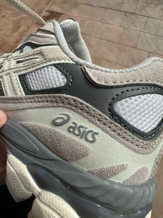 Zapatillas Asics NYC Gel Blanco/Gris