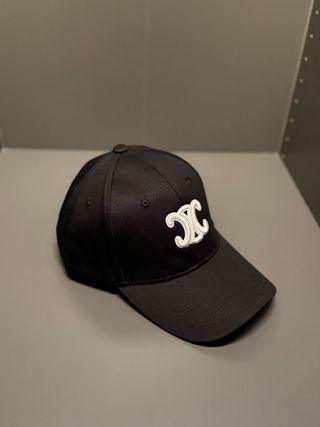 Gorra Celine Negra Logo Blanco