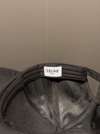 Gorra Celine Negra Logo Blanco