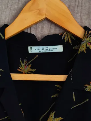 Blusa Negra Palmeras Talla S Violeta by Mango