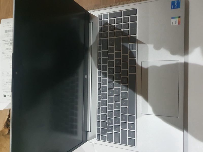 Portátil HP Core i5 Plata afbeelding 2