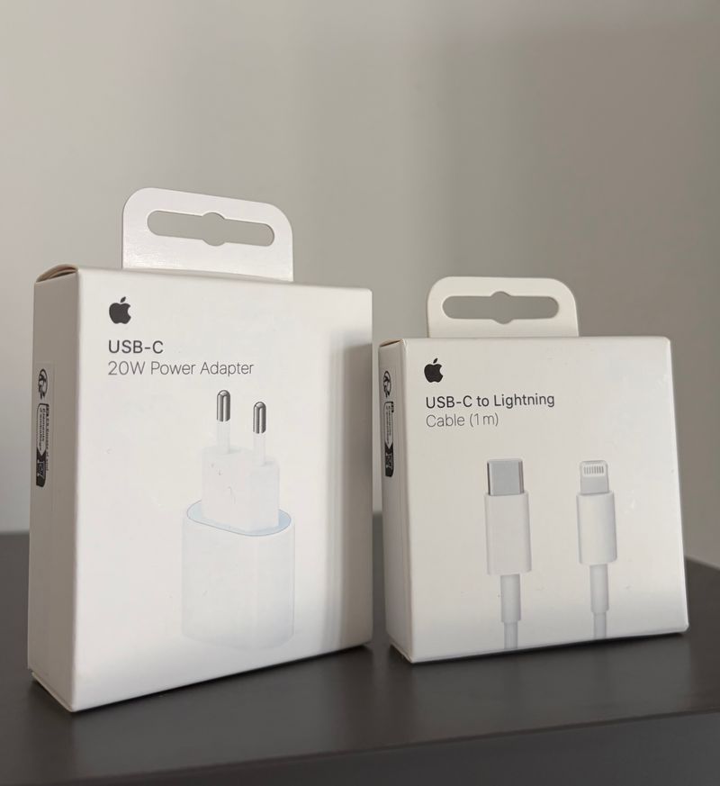 Nuevos cargadores Apple 20W + cable Lightning 1M