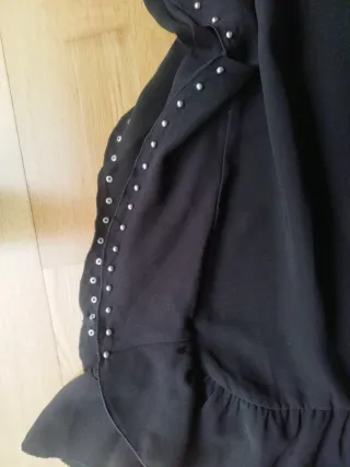 Vestido corto negro Mango tachuelas