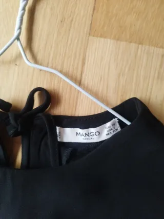 Vestido corto negro Mango tachuelas