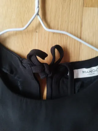 Vestido corto negro Mango tachuelas