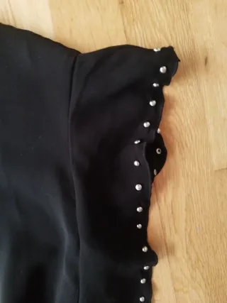 Vestido corto negro Mango tachuelas