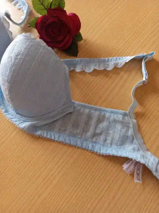 Completo intimo celeste