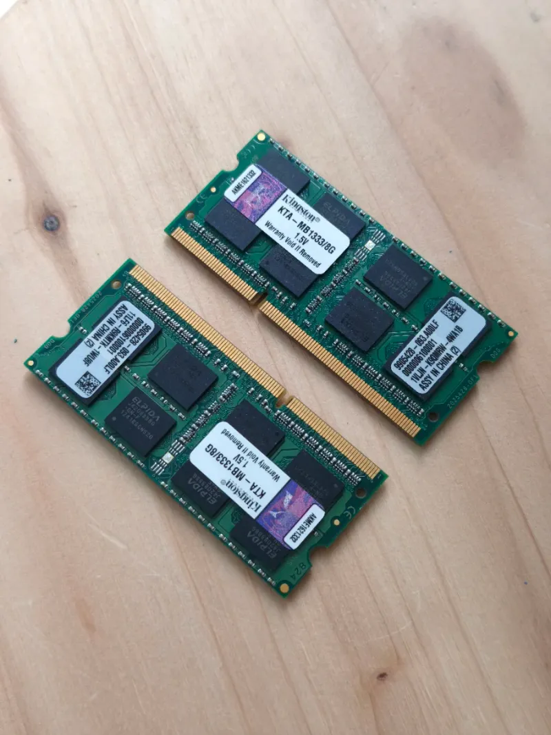 2x Módulos RAM Kingston 8GB DDR3 1333MHz