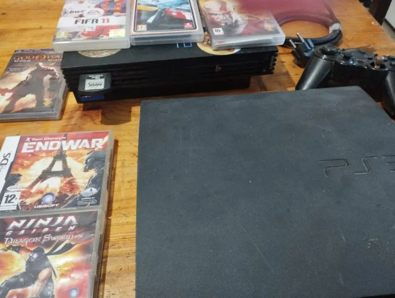 Lote Consola PS2, PS3, Juegos y Mandos