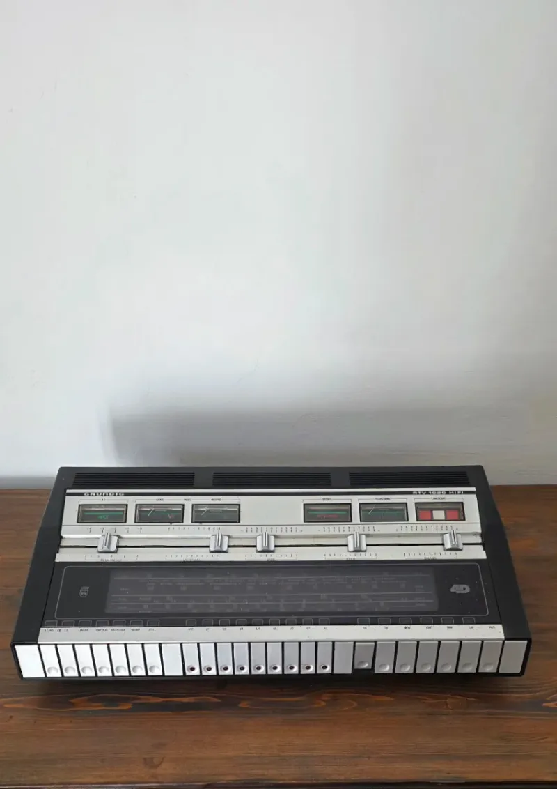 Grundig RTV 1020 Hi-Fi
