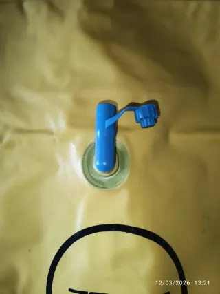 Boya natación Zone 3 28L amarilla neón