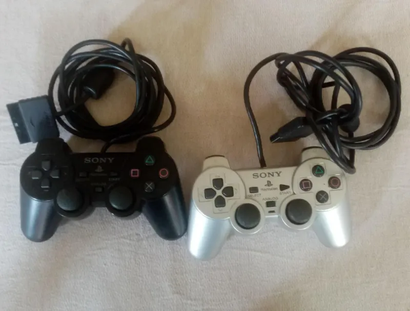 PlayStation 2 Slim Black + accesorios + juegos afbeelding 4