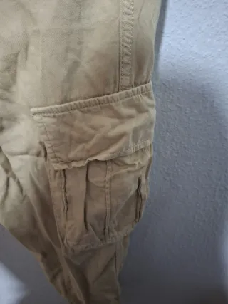 Pantalón cargo beige Zara niño