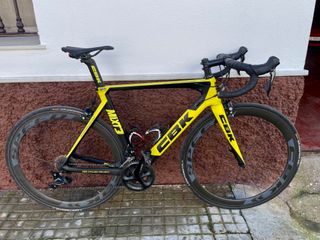 Bicicleta CBK Carbono Amarillo