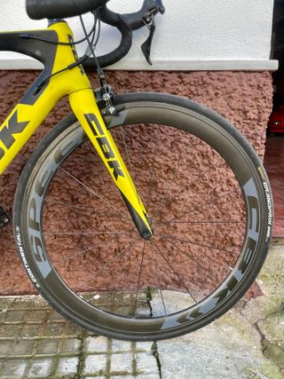 Bicicleta CBK Carbono Amarillo