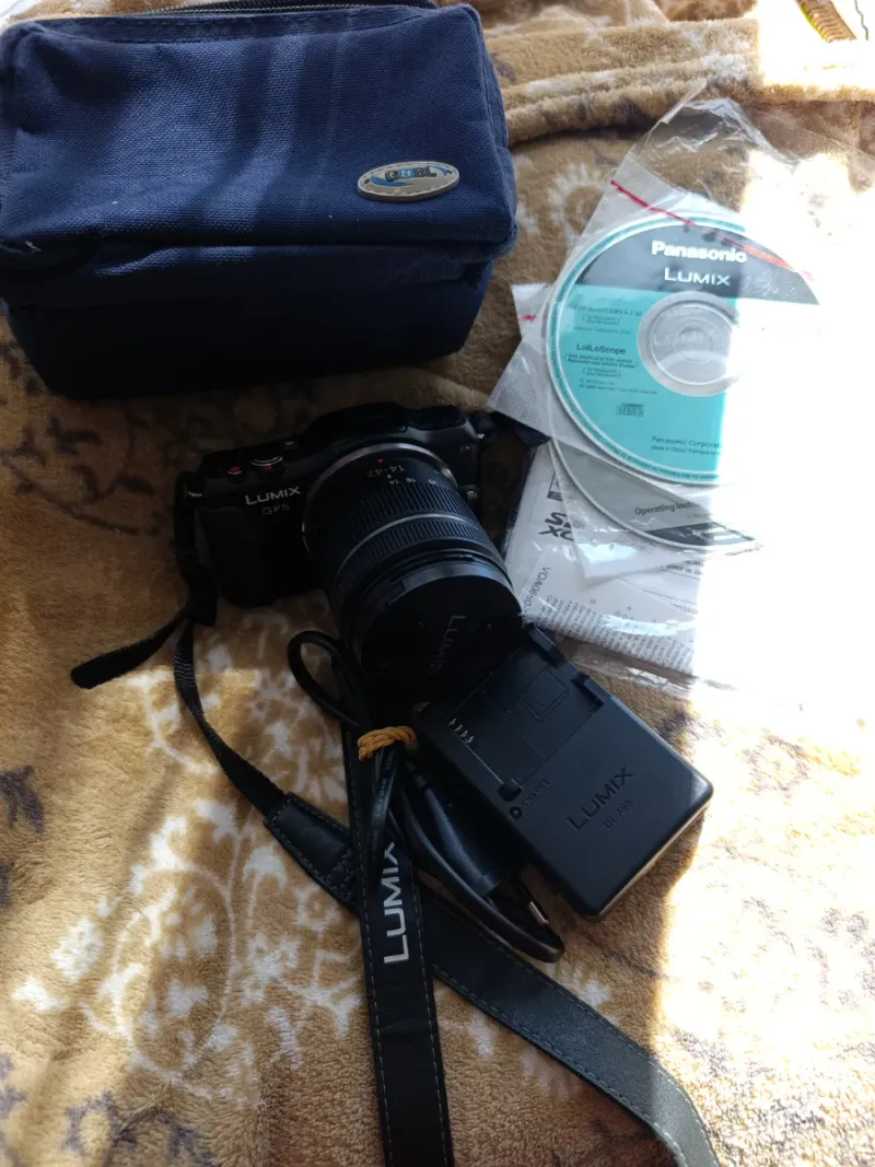 Panasonic Lumix GF5 + Objetivo 14-42