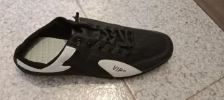 Zapatos sin espalda VIP negros y blancos