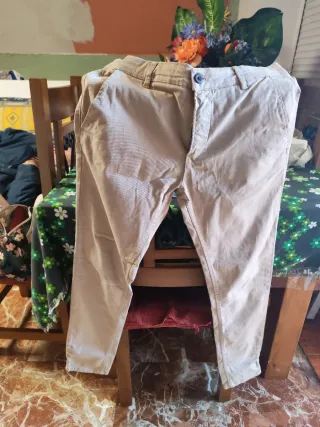 Pantalón beige