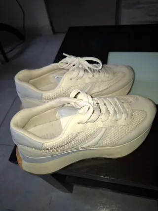 Zapatillas Zara Talla 37 Beige/Blanco