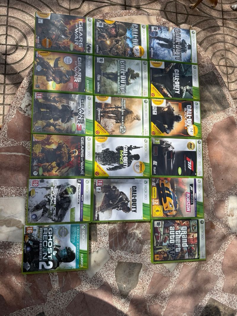 Xbox 360 con 2 mandos y muchos juegos afbeelding 6