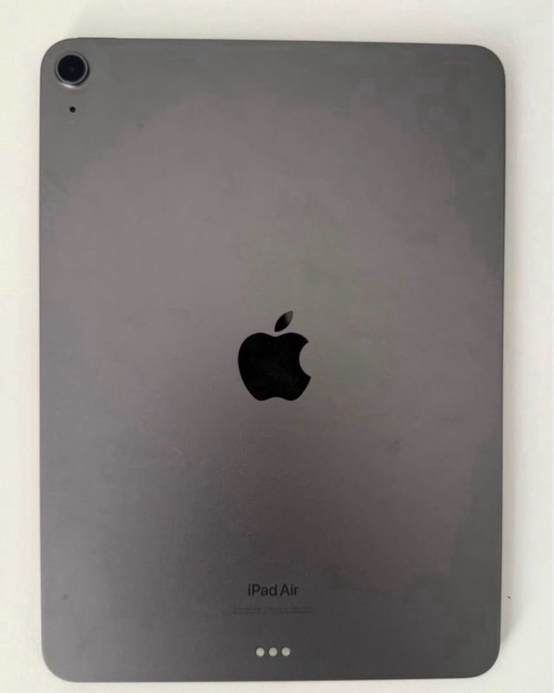 iPad Air M1 + Smart Folio afbeelding 2