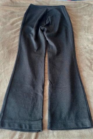 Pantalones elasticos acampanados grises con cordón