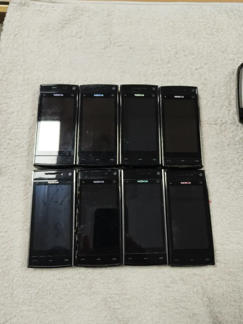 8 x Nokia X6 Negro