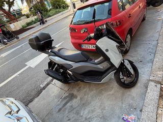 Yamaha NMAX 125cc Scooter Automática