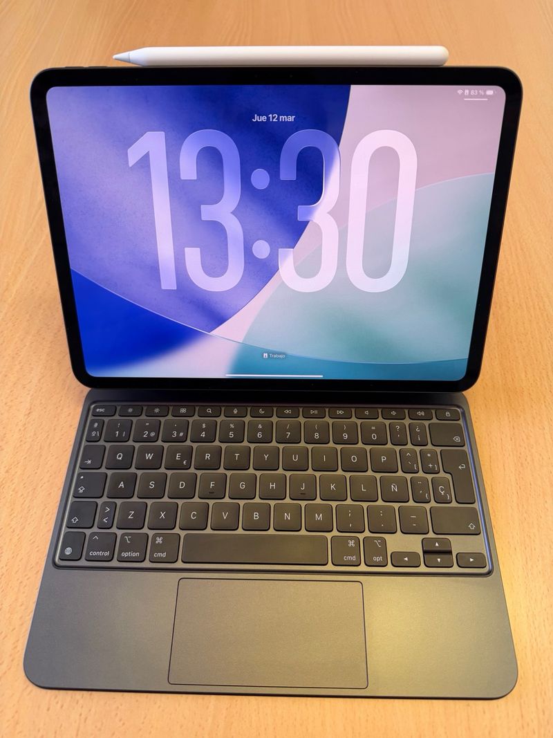 iPad Pro 11 M5 + Magic Keyboard + Apple Pencil Pro