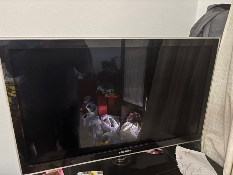Televisor Samsung 32 Negro afbeelding 2