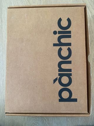 Zapatillas Panchic gris y rosa. Ante y trenzado.