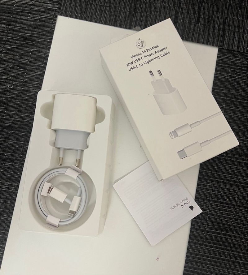 Cargador Apple 20W USB-C iPhone + Cable afbeelding 2