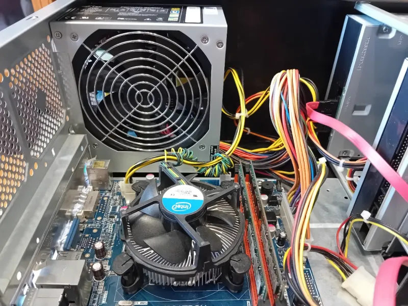 Ordenador sobremesa Intel i5, 8GB RAM afbeelding 2