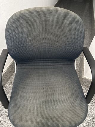 Escritorio de con cristal y madera