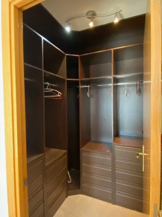 Habitación con vestidor y doble