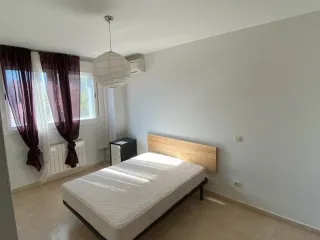 Habitación con vestidor y doble