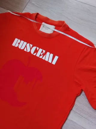 Maglietta Buscemi rossa con stampa mela tgXL