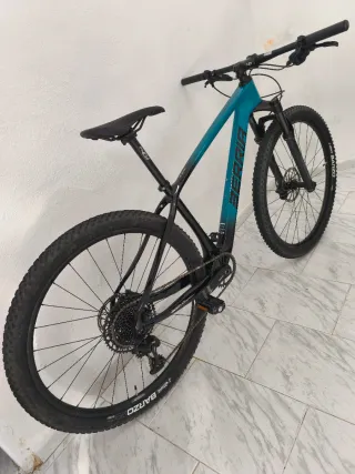 BERRIA BRAVO SPORT Carbono Talla S 43cm 2025