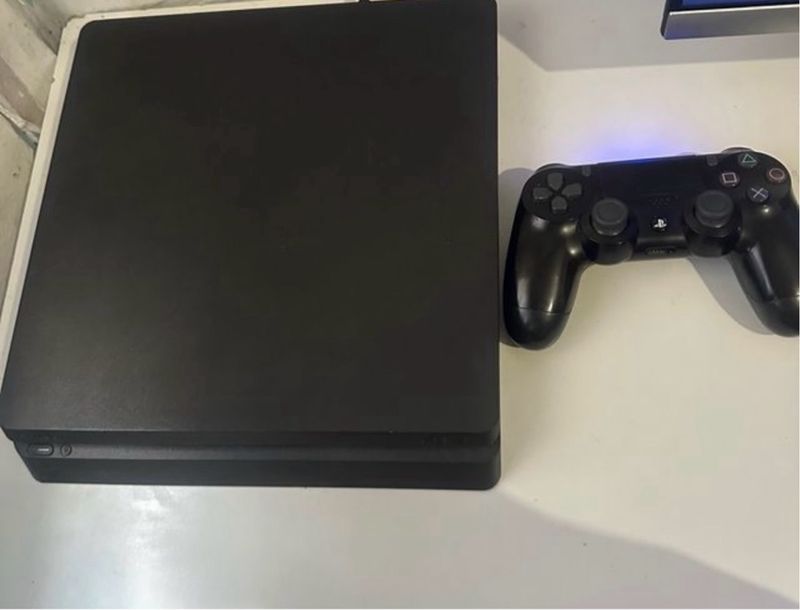 PS4 Slim + Fifa 23