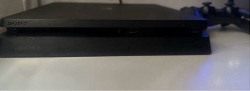 PS4 Slim + Fifa 23 afbeelding 2