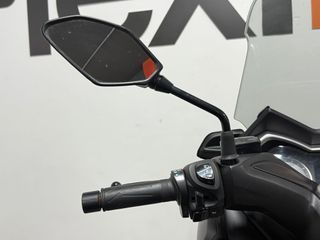 Yamaha Xmax 300